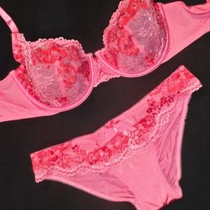 34D, M NWT Victoria's Secret Desire Set Unlined Demi Bra, Bikini Panty Pink Red
